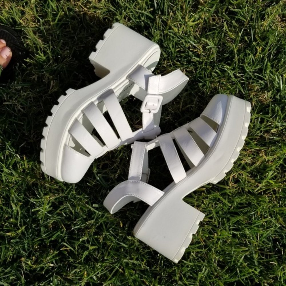 Close Toe White 90's Grunge Look Chunky Shoes - Picture 6 of 8